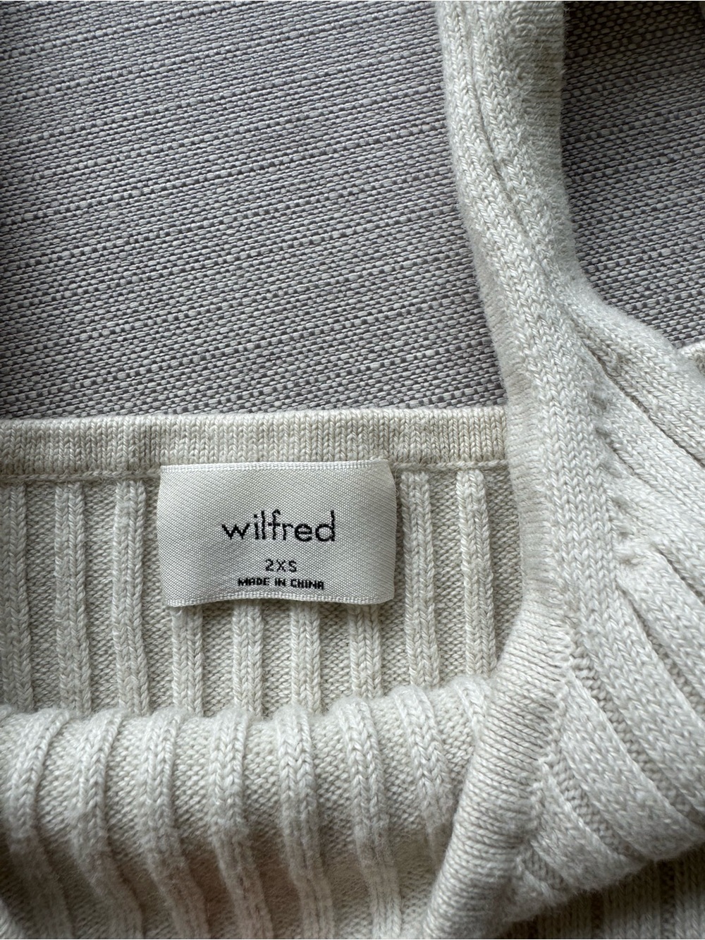 Wilfred Ribbed Crop Tank - Ivory - Picture 2 of 3